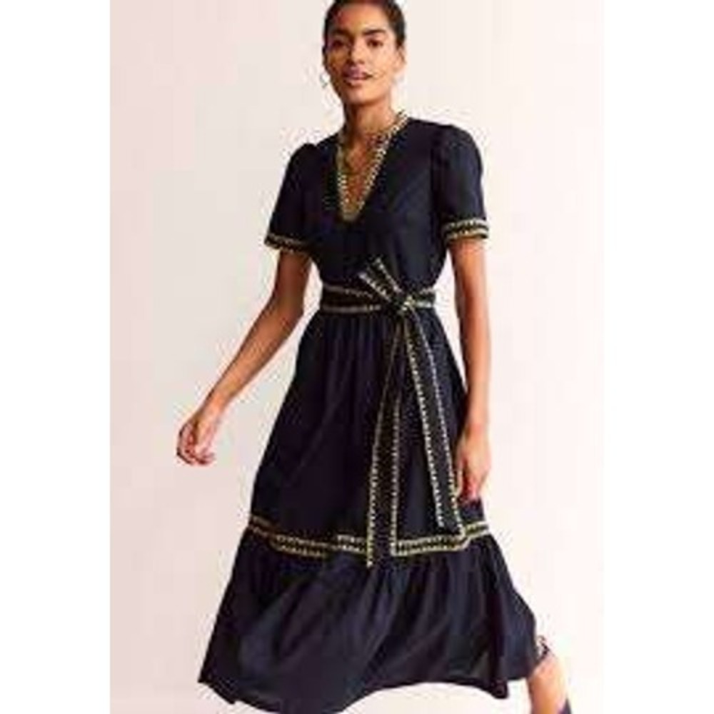 Boden Anthropologie Navy Blue Embroidered Linen Midi Dress Sz 8 Coastal Tiered